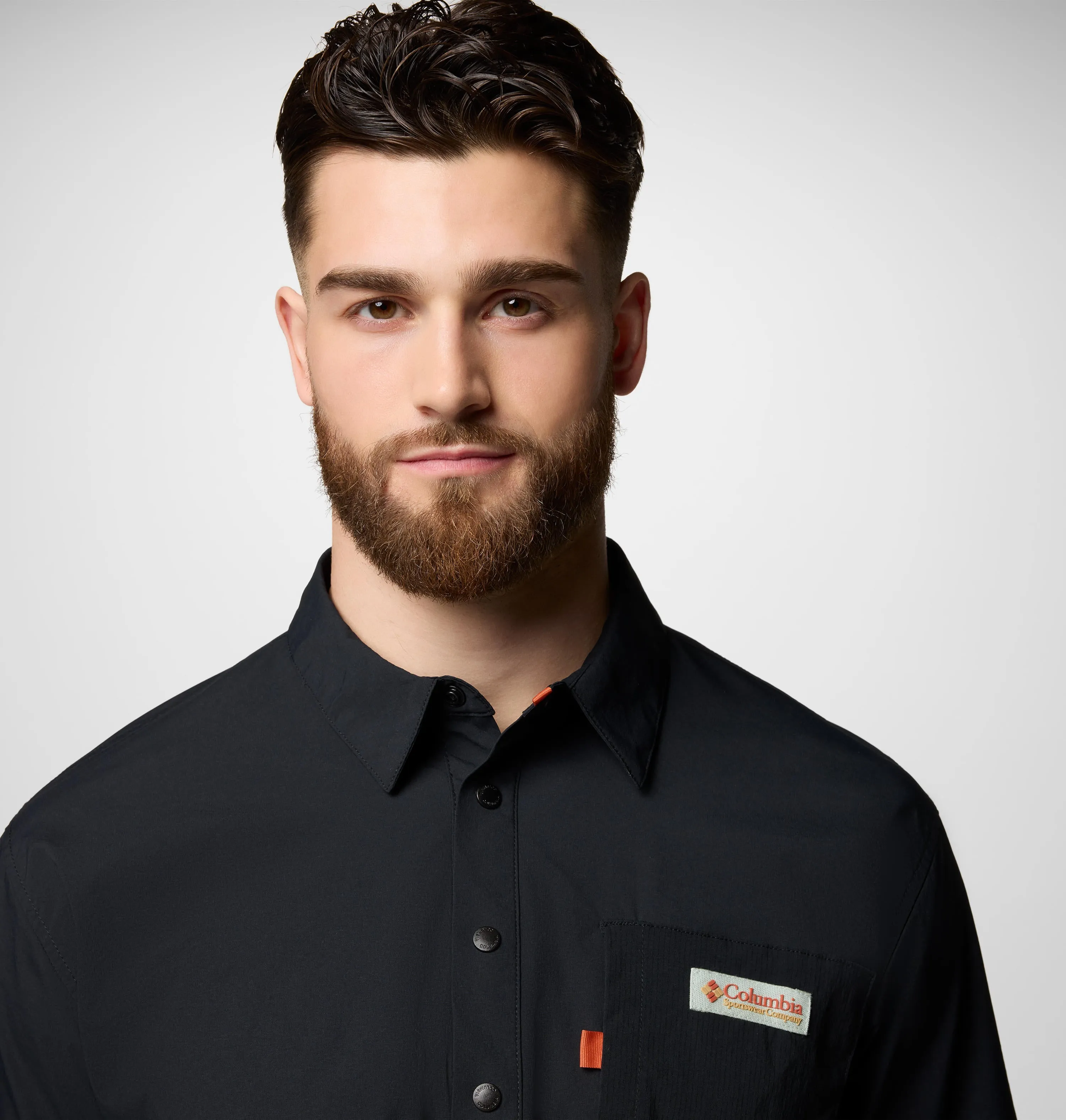 Columbia Men Black Omni-Shield Cove Beach Woven Short Sleeve Shirt