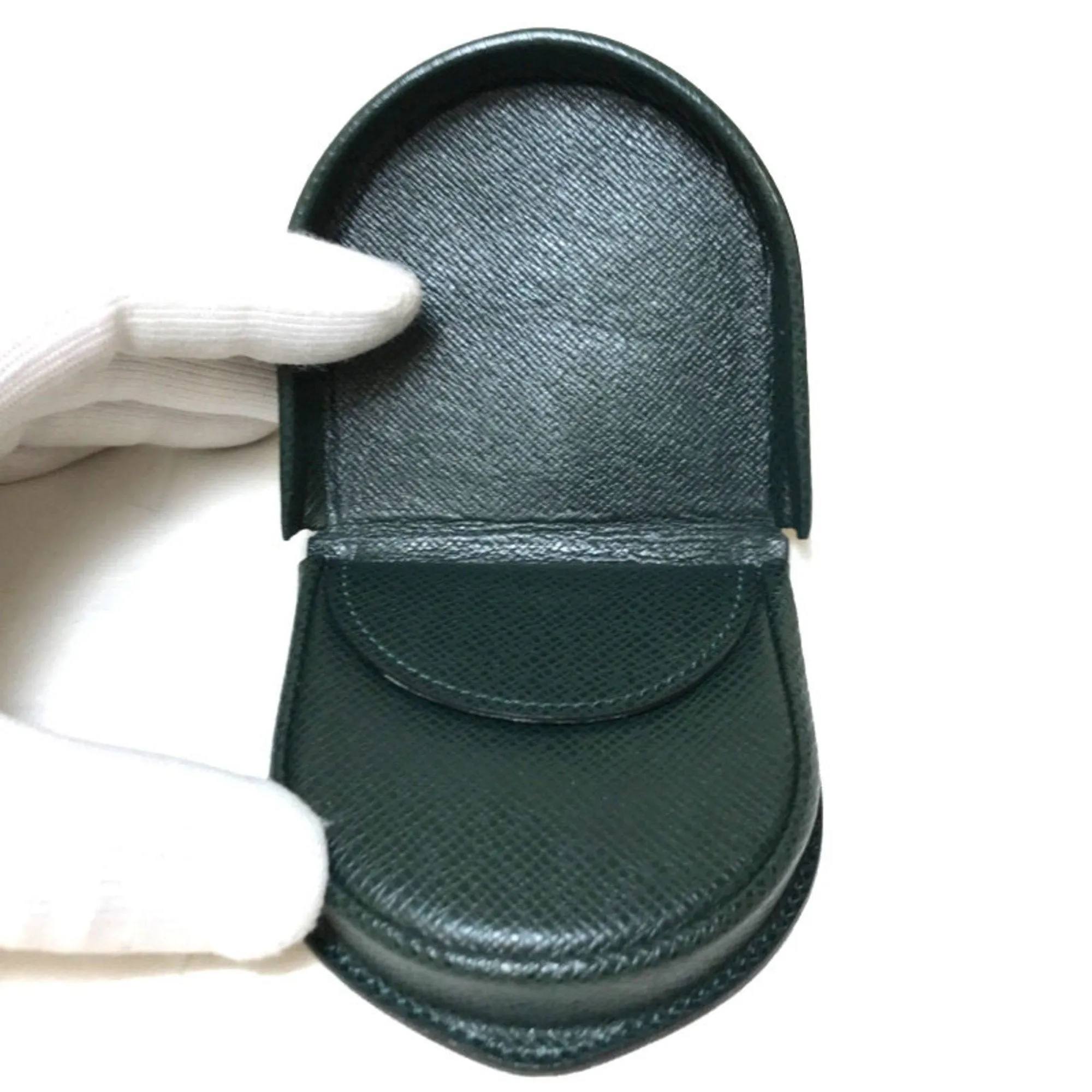 Louis Vuitton Episea Taiga Leather Coin Purse/Coin Case (Pre-Owned)