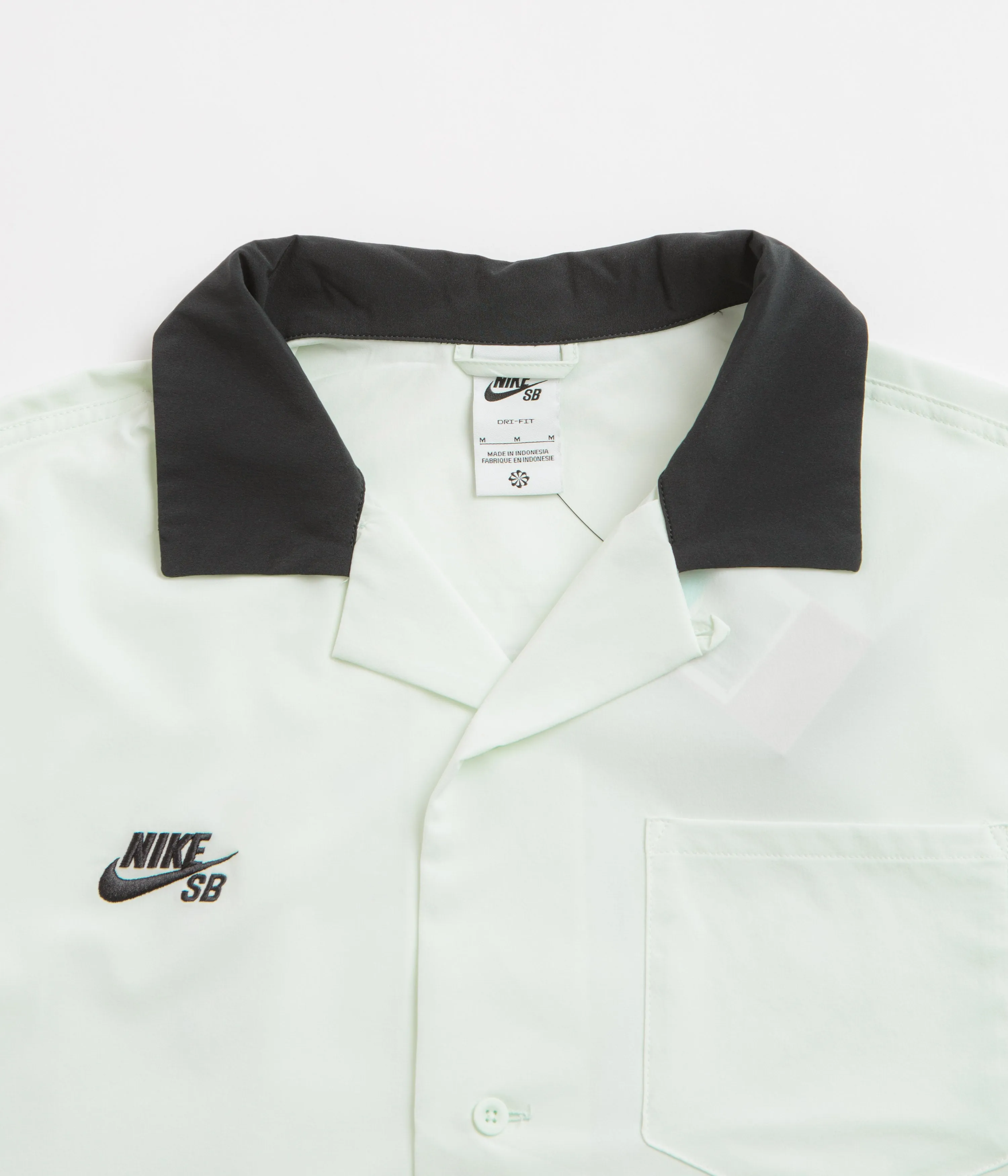 Nike SB Agnostic Bowler Shirt - Barely Green / Black