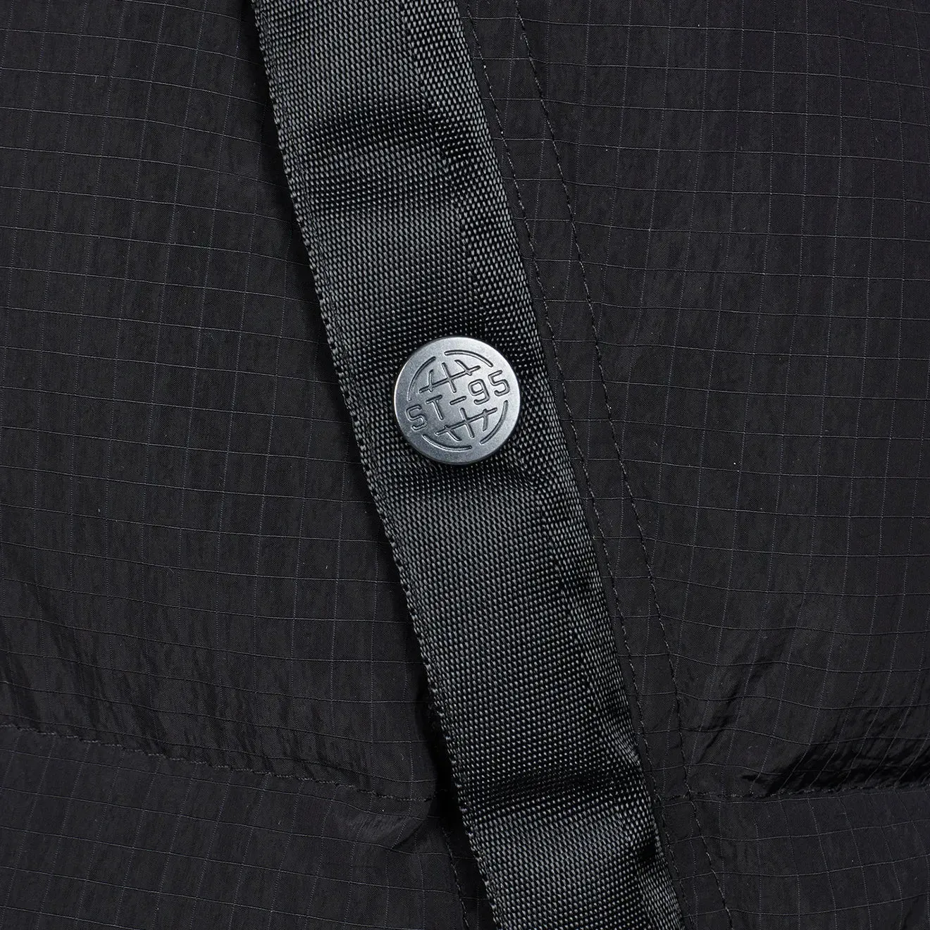 ST95 Hooded Puffer Black