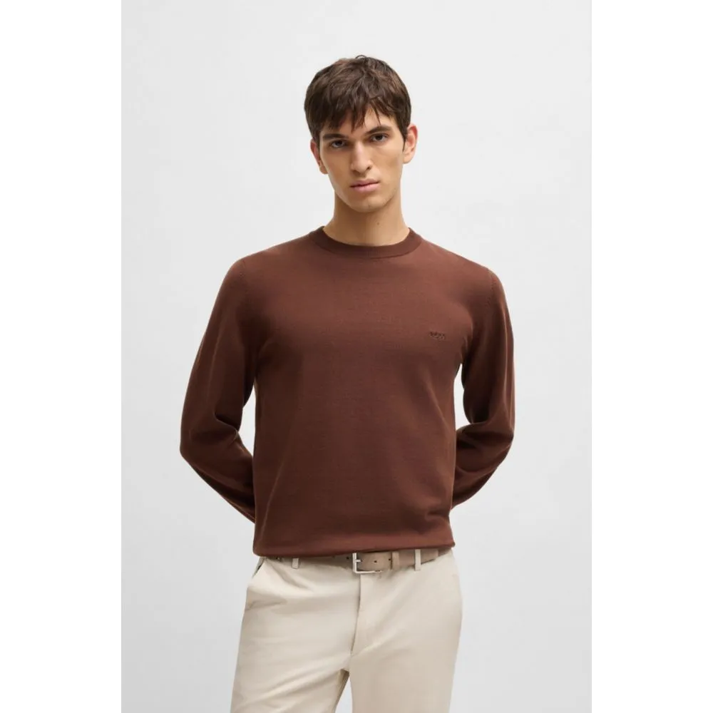 Suede belt with polished pin buckle